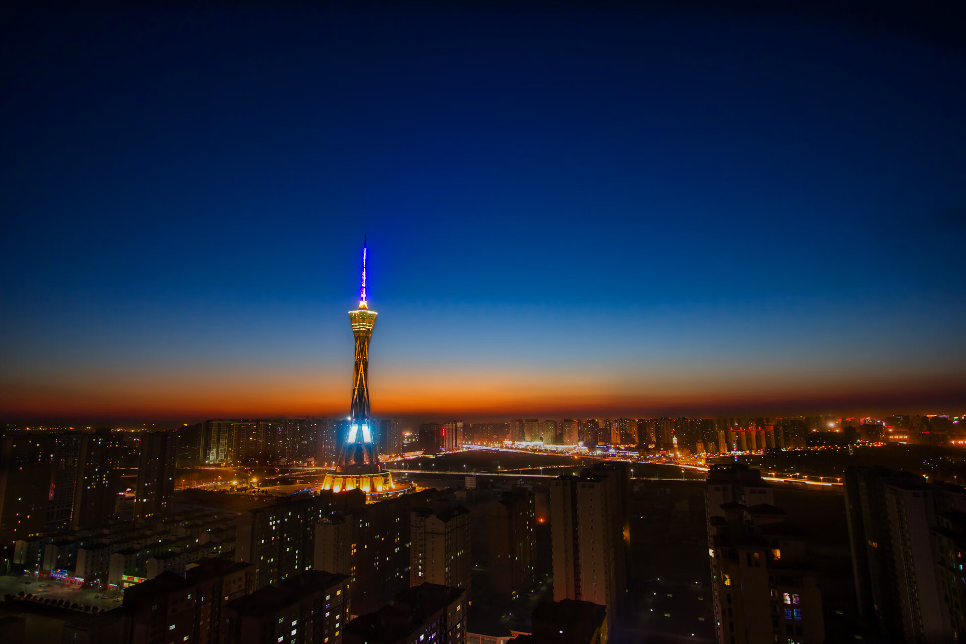 爱游戏中国官方网站平台-联盟是否应组织退役球员复赛表演赛，联盟是否应组织退役球员复赛表演赛事