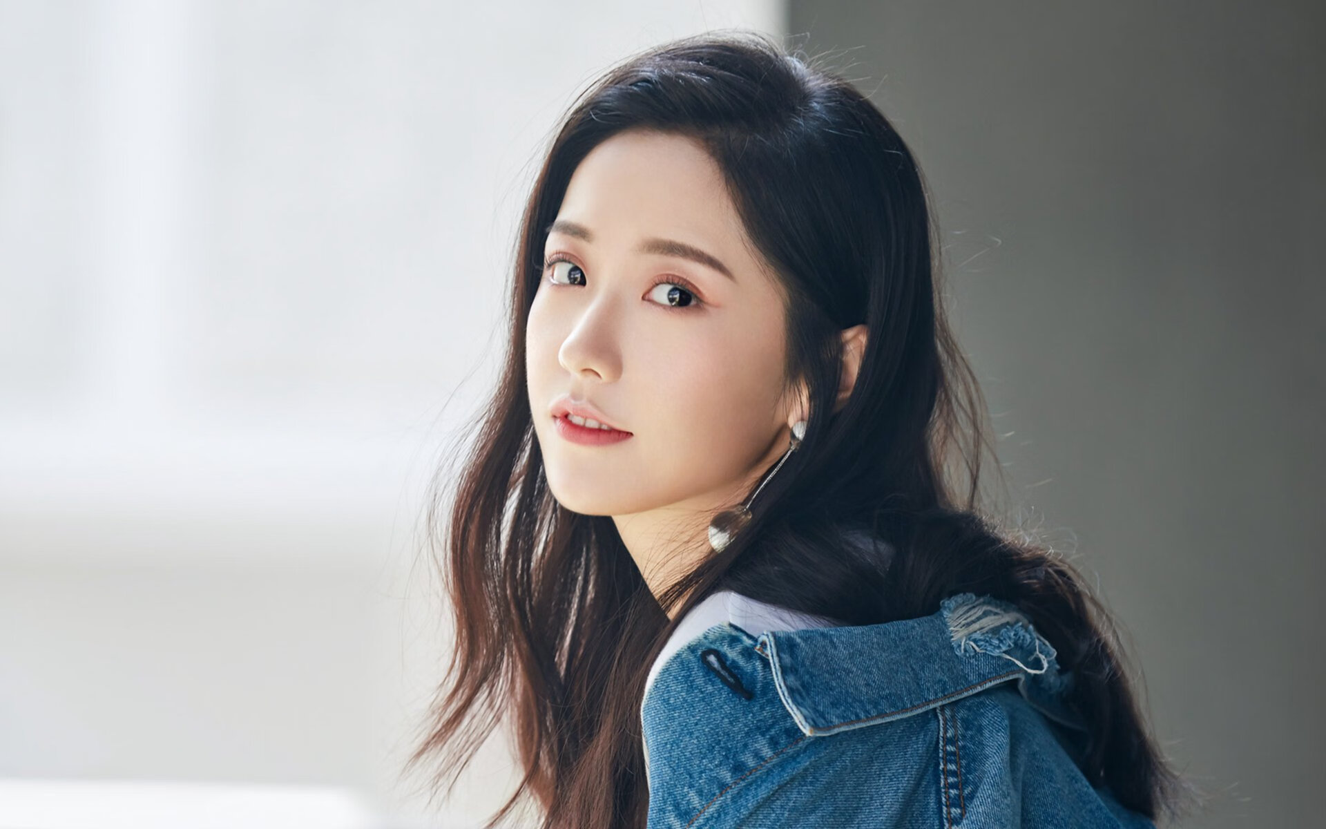 篮球运动员专项技能训练方法创新与应用,篮球专项技能展示