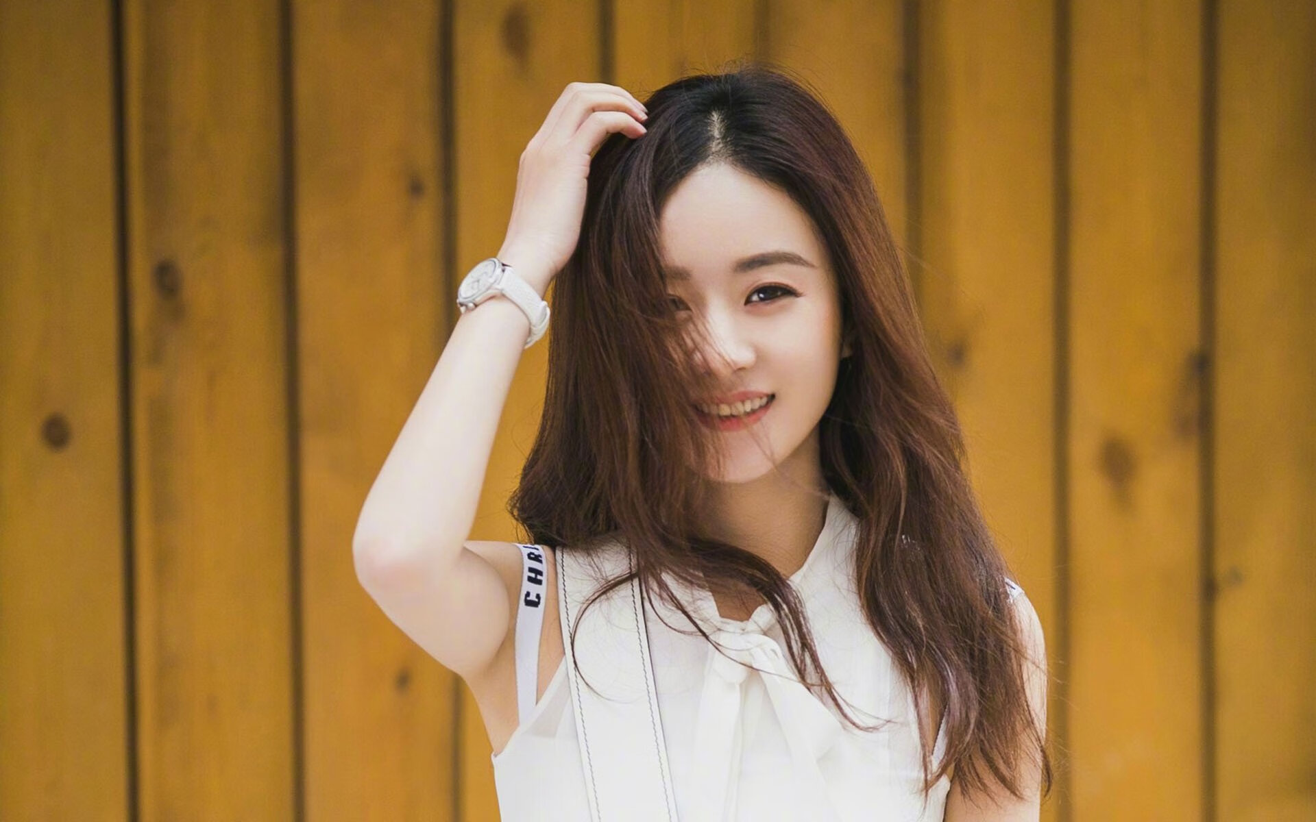 “四川省体育馆:拳击赛事迎来‘一击定生死’的激烈较量”