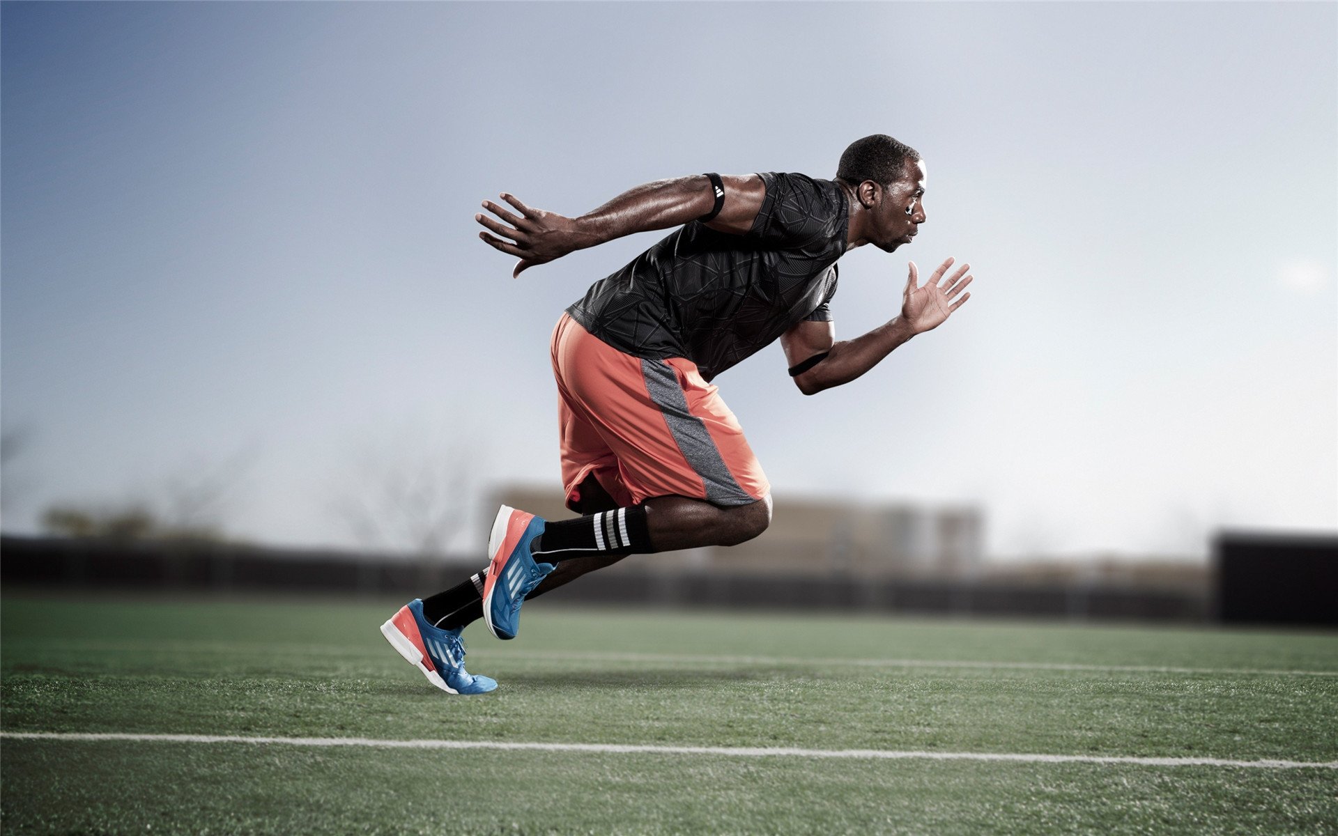 后场突袭:精彩快攻引爆全场,后场百科