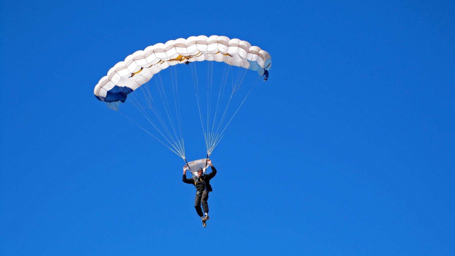 马尔科斯·达尔梅达在2024年南美锦标赛中夺得男子反曲弓金牌